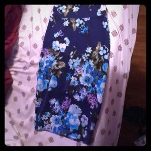 High waisted pencil skirt